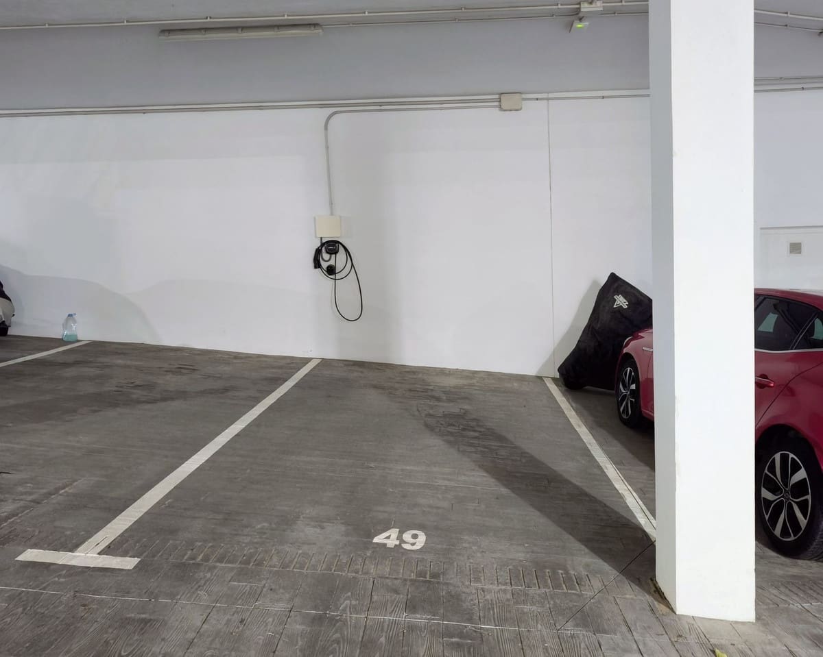 2 soveværelse Penthouse til salg i Los Monteros - € 980.000 (Ref: 9380397)