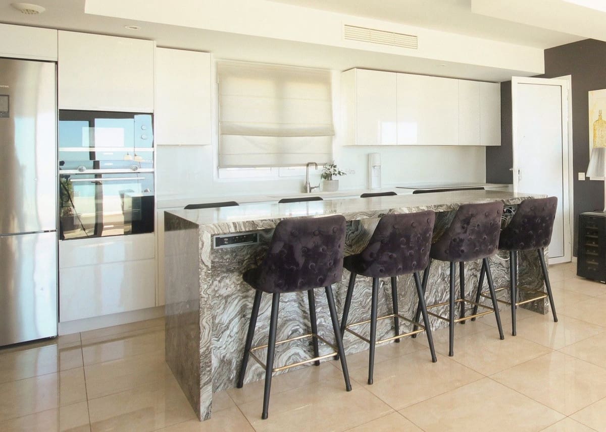 2 camera da letto Attico in vendita in Los Monteros - 920.000 € (Rif: 9380397)