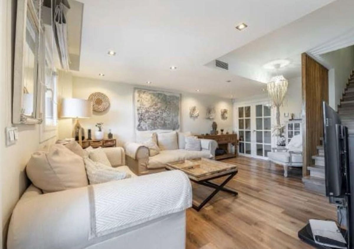 3 soveværelse Penthouse til salg i Benalmadena med garage - € 774.000 (Ref: 9380400)