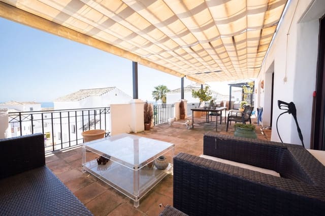 3 soveværelse Penthouse til salg i Los Monteros, Marbella - € 1.300.000 (Ref: 9380415)
