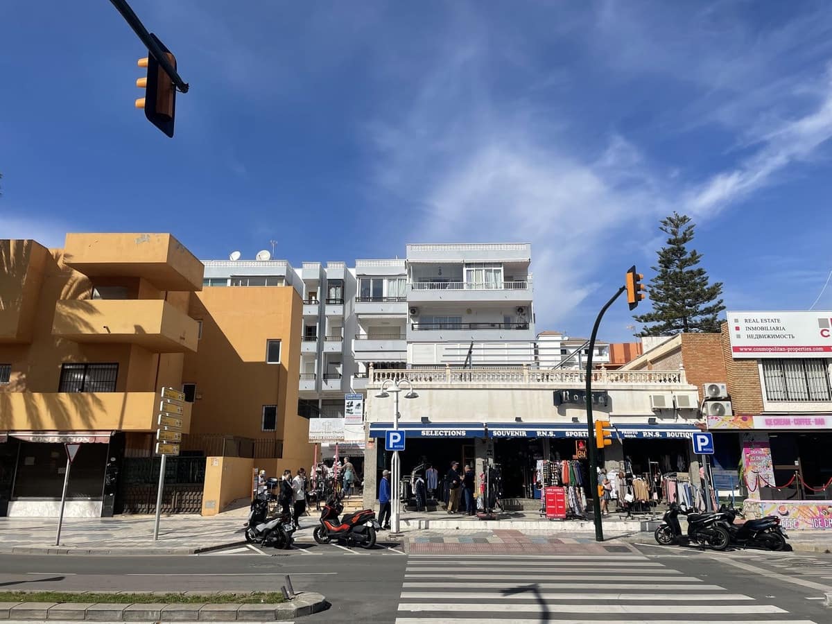 2 bedroom Apartment for sale in Benalmadena - € 298,000 (Ref: 9380421)