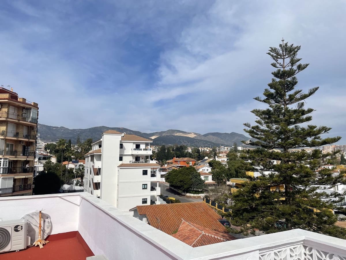 2 bedroom Apartment for sale in Benalmadena - € 298,000 (Ref: 9380421)