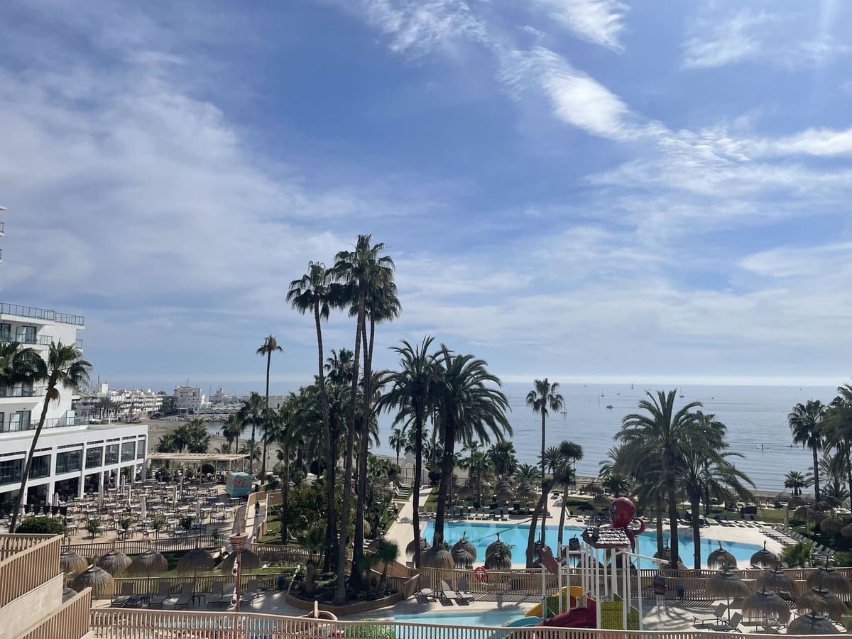 2 bedroom Apartment for sale in Benalmadena - € 298,000 (Ref: 9380421)