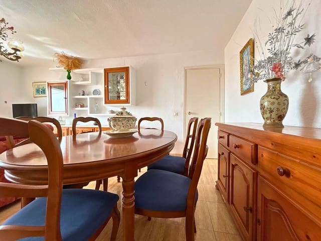 3 bedroom Apartment for sale in Casco Antiguo, Marbella - € 339,000 (Ref: 9380422)