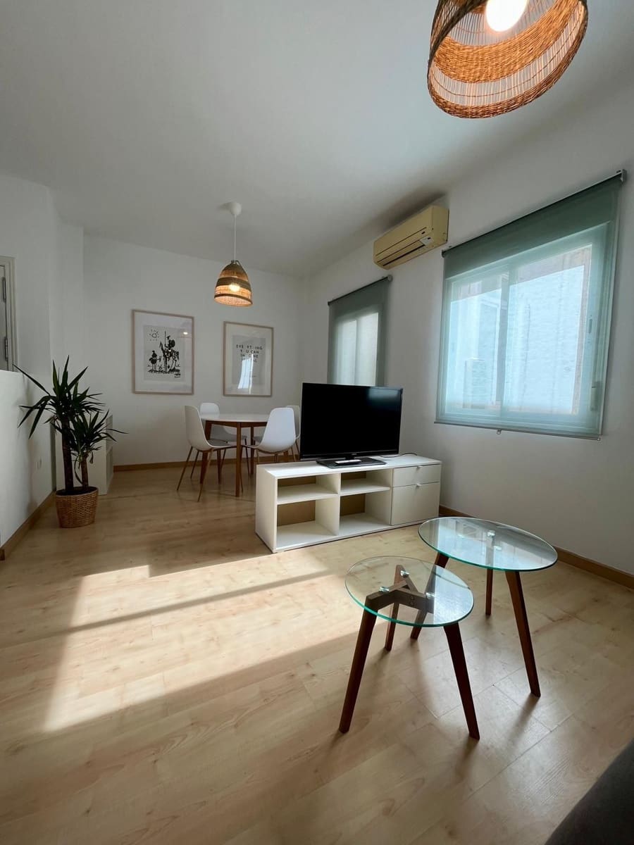 1 makuuhuone Kattohuoneisto myytävänä paikassa Malaga kaupunki - 359 000 € (Ref: 9380423)