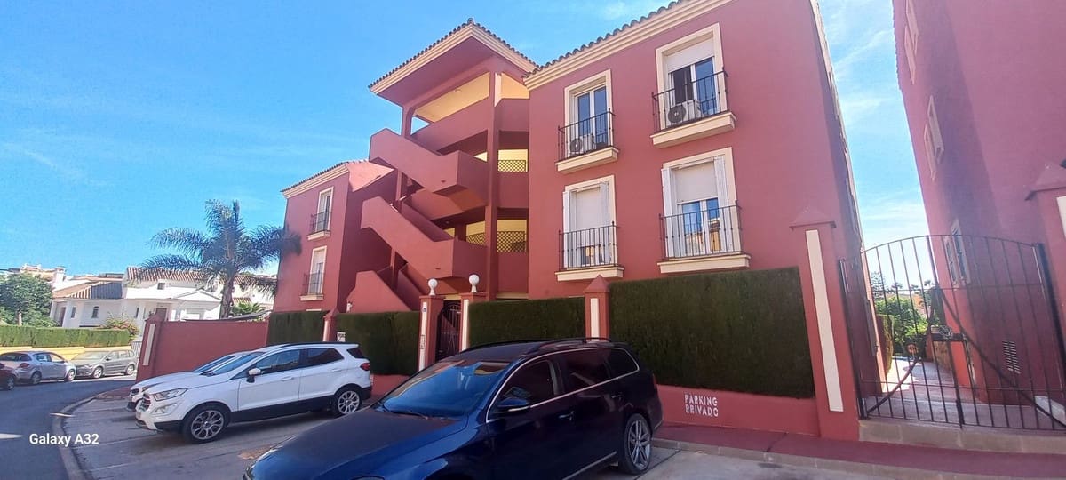 3 bedroom Apartment for sale in Riviera del Sol - € 340,000 (Ref: 9380443)
