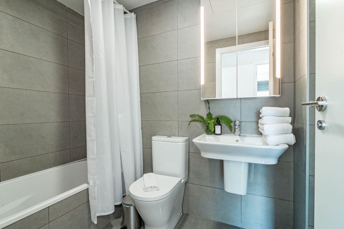 2 slaapkamer Penthouse te koop in Estepona - € 525.000 (Ref: 9380448)