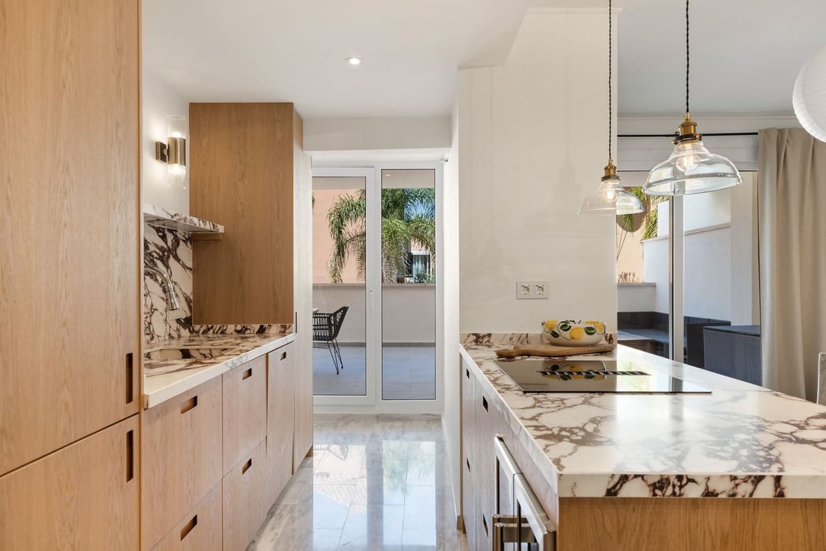 2 quarto Apartamento para venda em Nueva Andalucia - 449 000 € (Ref: 9380450)