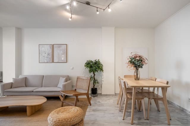 2 soveværelse Lejlighed til salg i Puerto Banus, Marbella - € 449.000 (Ref: 9380450)