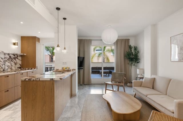 2 soveværelse Lejlighed til salg i Puerto Banus, Marbella - € 449.000 (Ref: 9380450)