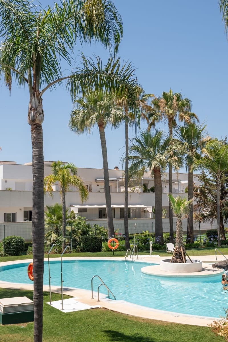 2 quarto Apartamento para venda em Nueva Andalucia - 449 000 € (Ref: 9380450)