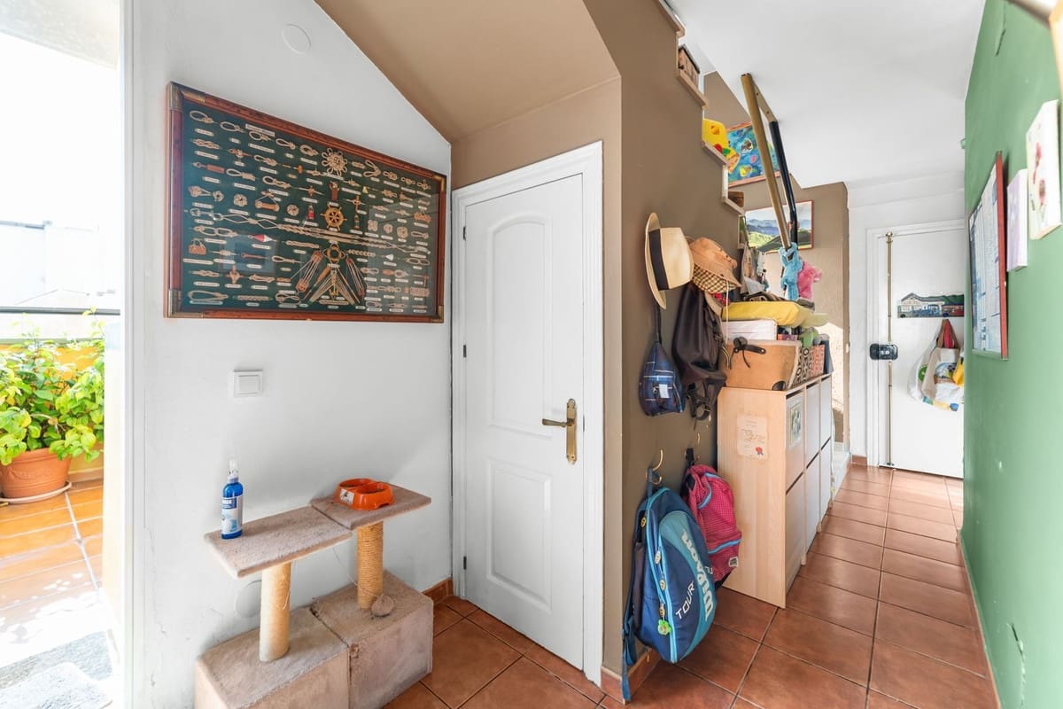 5 sypialnia Penthouse na sprzedaż w Miasto Malaga - 760 000 € (Ref: 9380453)