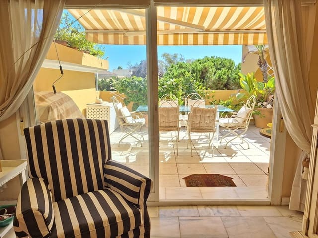 2 sypialnia Penthouse na sprzedaż w Elviria, Marbella - 650 000 € (Ref: 9380460)