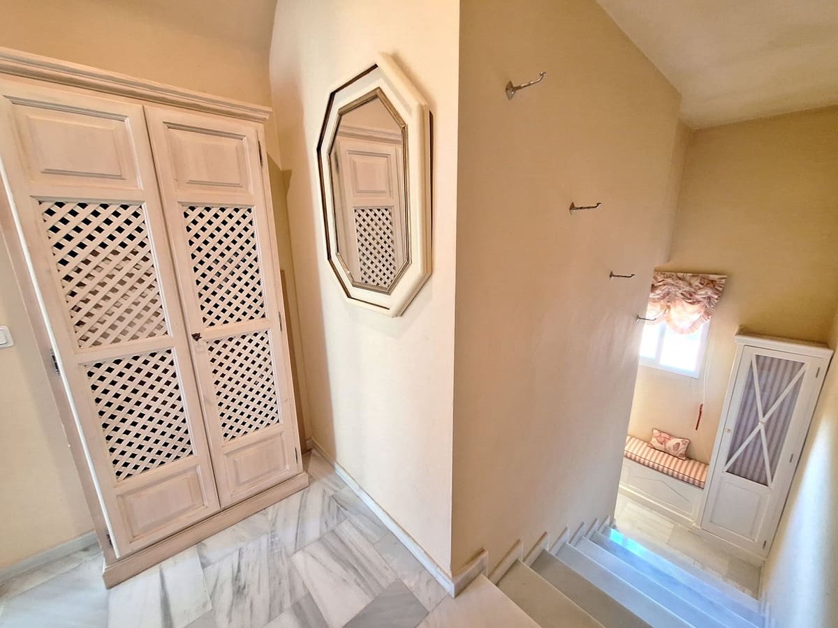 2 chambre Penthouse à vendre à Elviria - 650 000 € (Ref: 9380460)