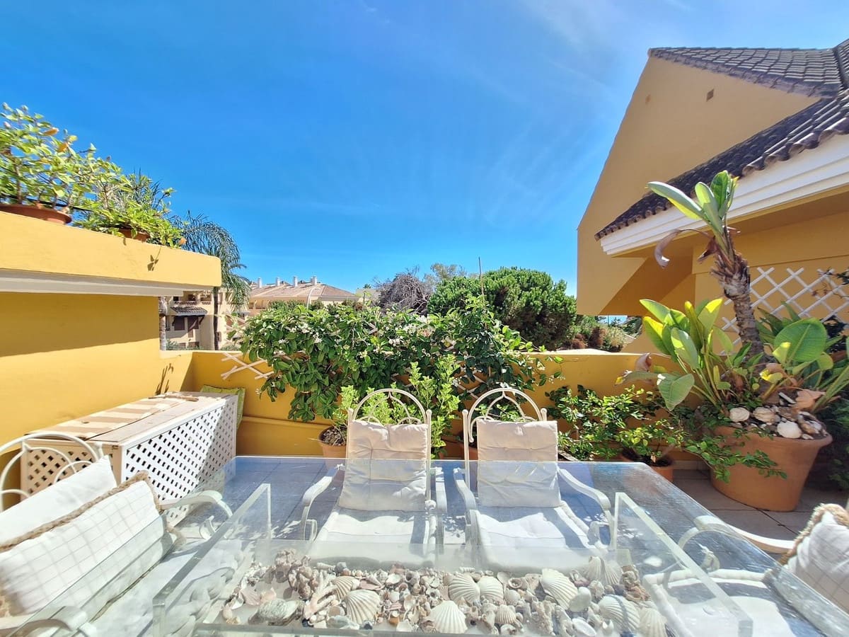 2 chambre Penthouse à vendre à Elviria - 650 000 € (Ref: 9380460)