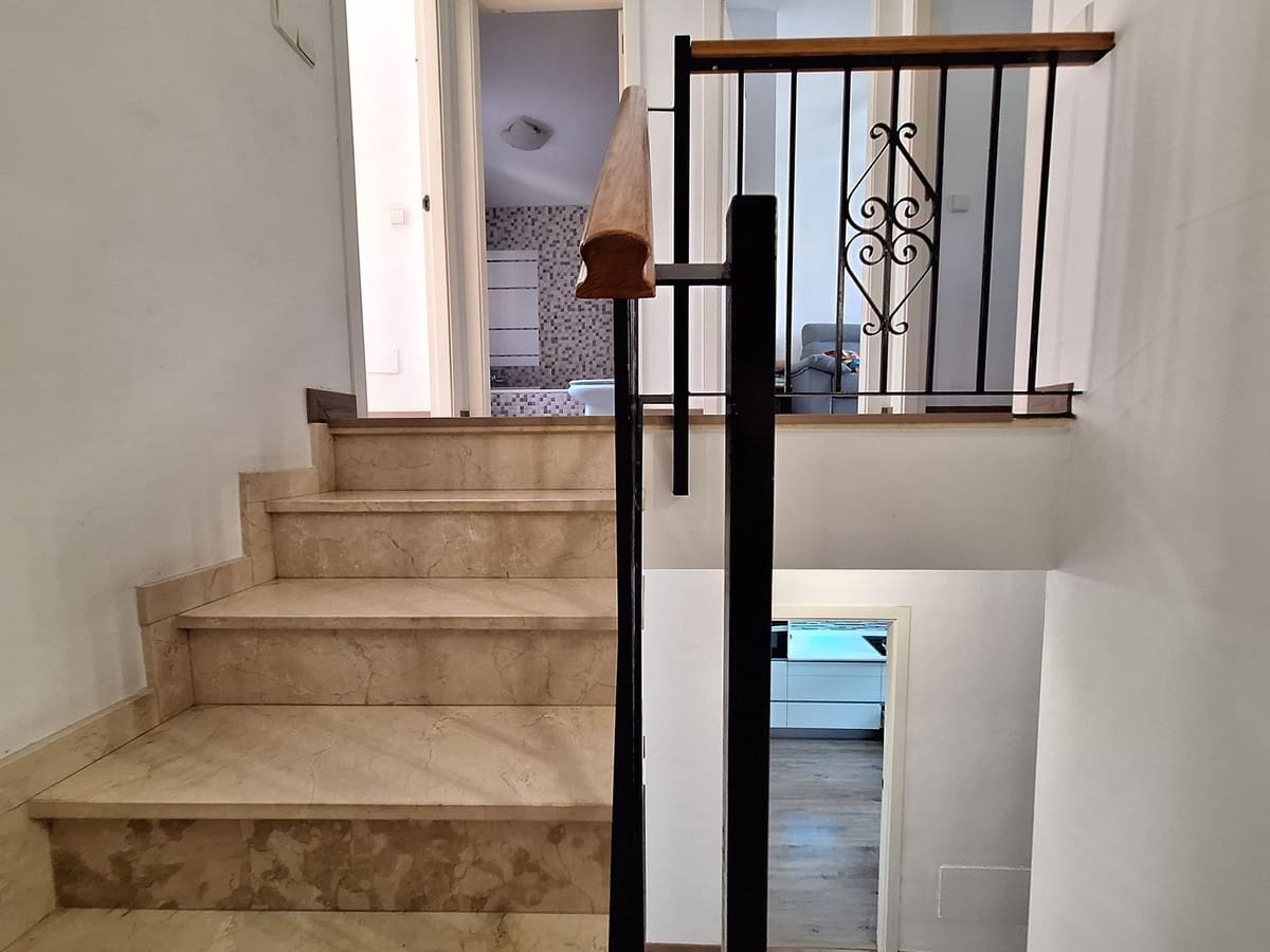 3 slaapkamer Huis te koop in New Golden Mile - € 640.000 (Ref: 9380462)