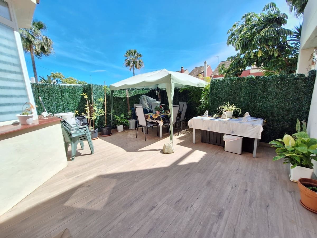 3 slaapkamer Huis te koop in New Golden Mile - € 640.000 (Ref: 9380462)