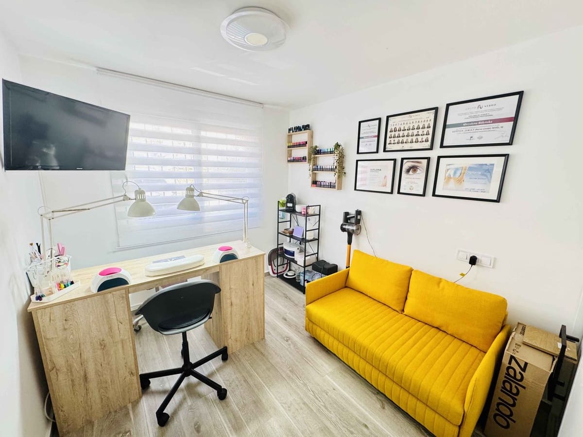 4 bedroom Finca/Country House for sale in Calahonda - € 595,000 (Ref: 9380465)