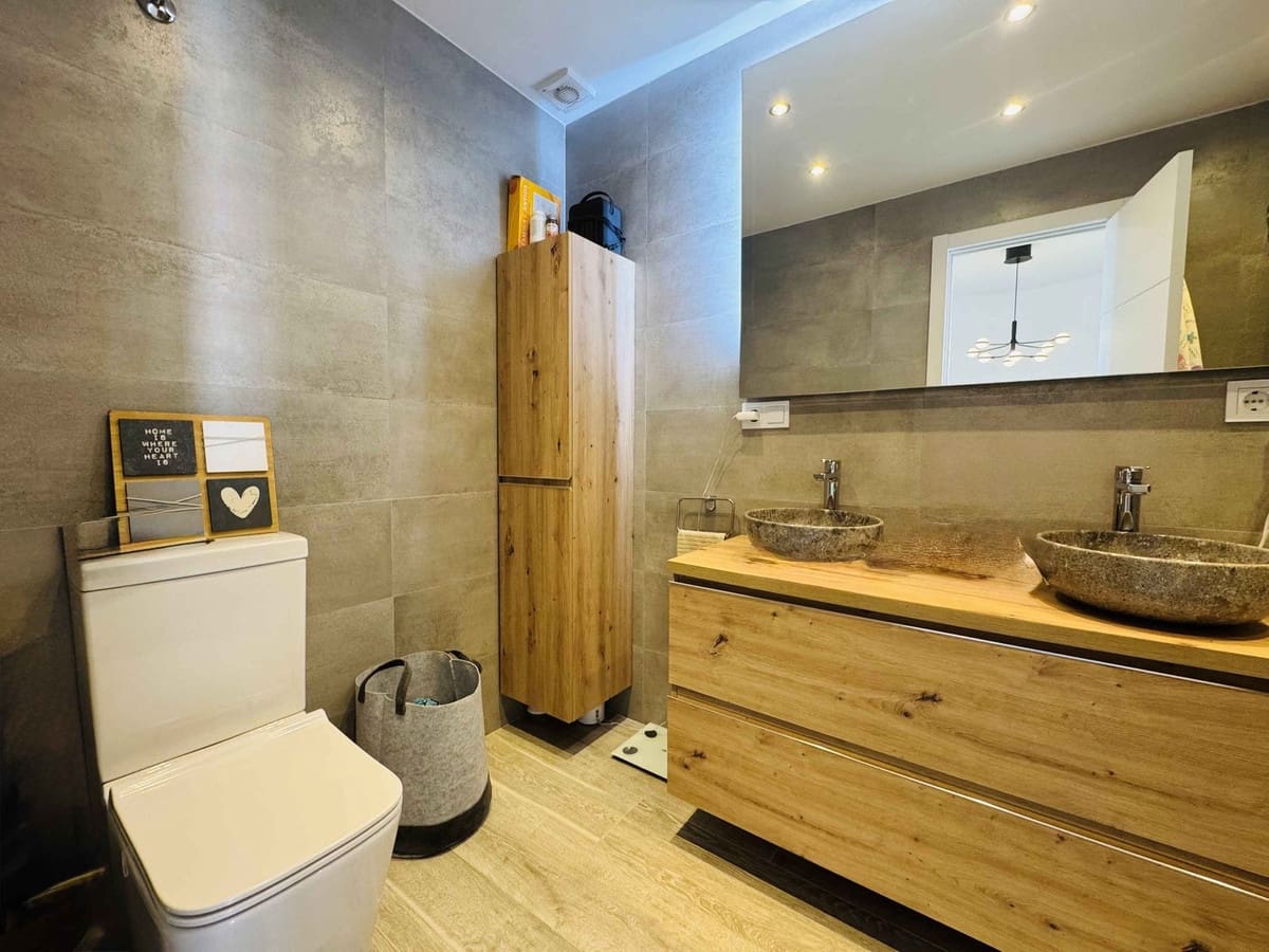 4 bedroom Finca/Country House for sale in Calahonda - € 595,000 (Ref: 9380465)