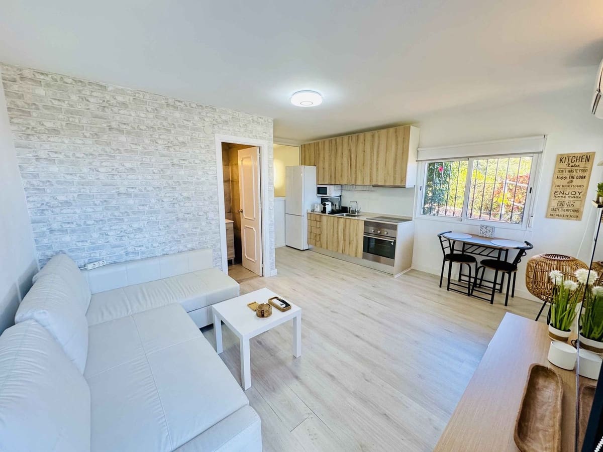 4 bedroom Finca/Country House for sale in Calahonda - € 595,000 (Ref: 9380465)