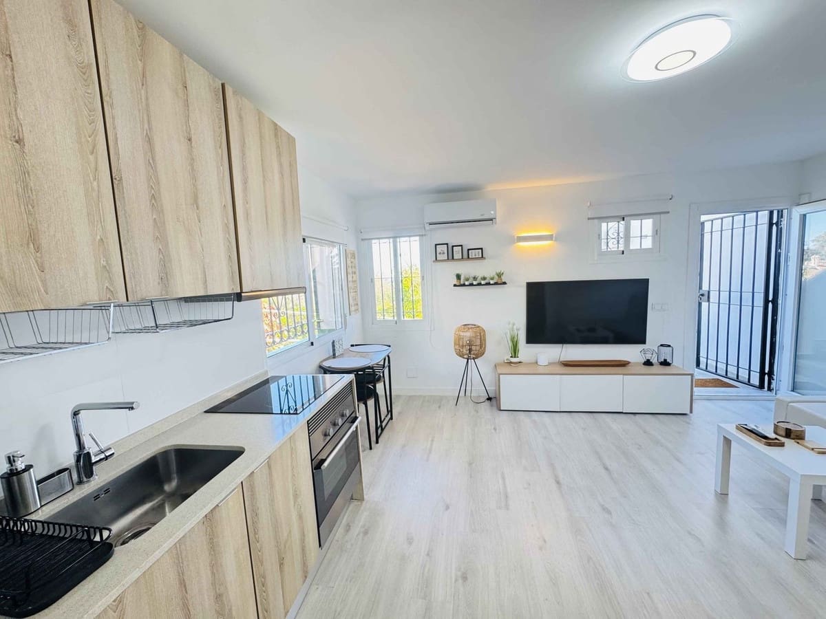 4 bedroom Finca/Country House for sale in Calahonda - € 595,000 (Ref: 9380465)