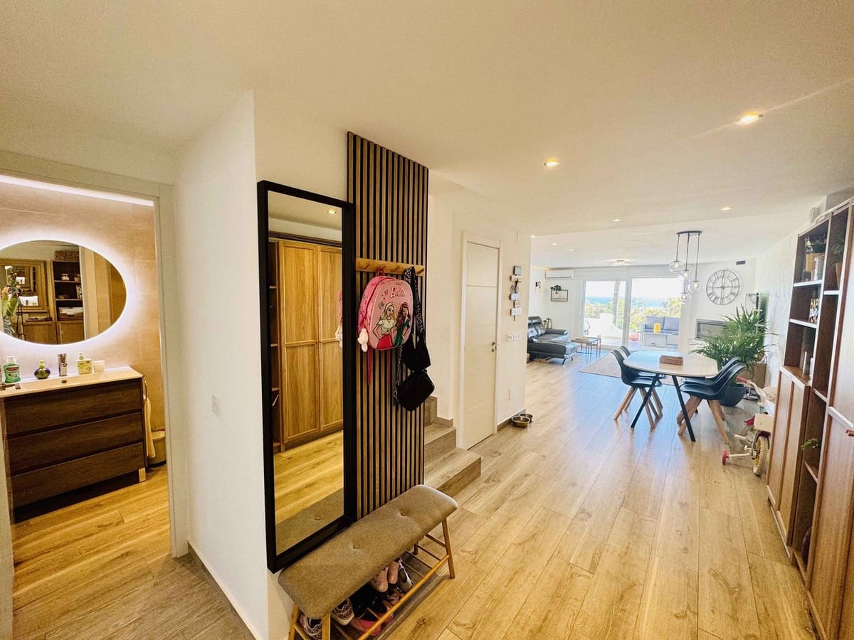 4 bedroom Finca/Country House for sale in Calahonda - € 595,000 (Ref: 9380465)