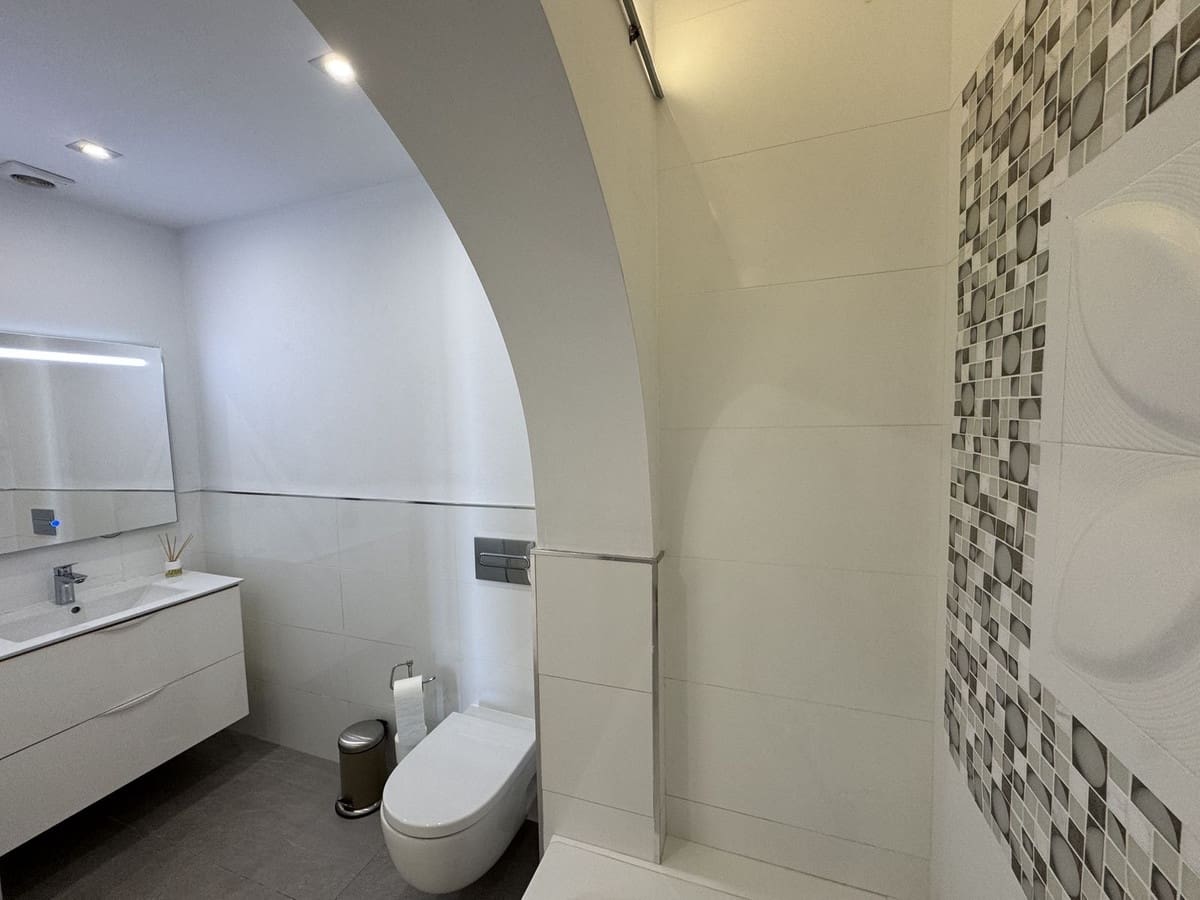 4 bedroom Villa for sale in Riviera del Sol - € 1,750,000 (Ref: 9380467)