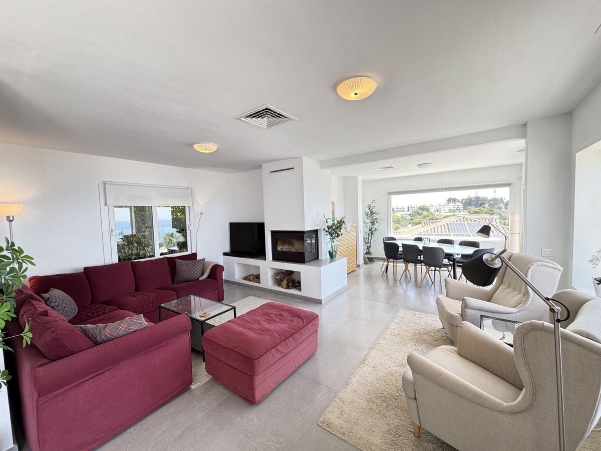 4 bedroom Villa for sale in Riviera del Sol - € 1,750,000 (Ref: 9380467)