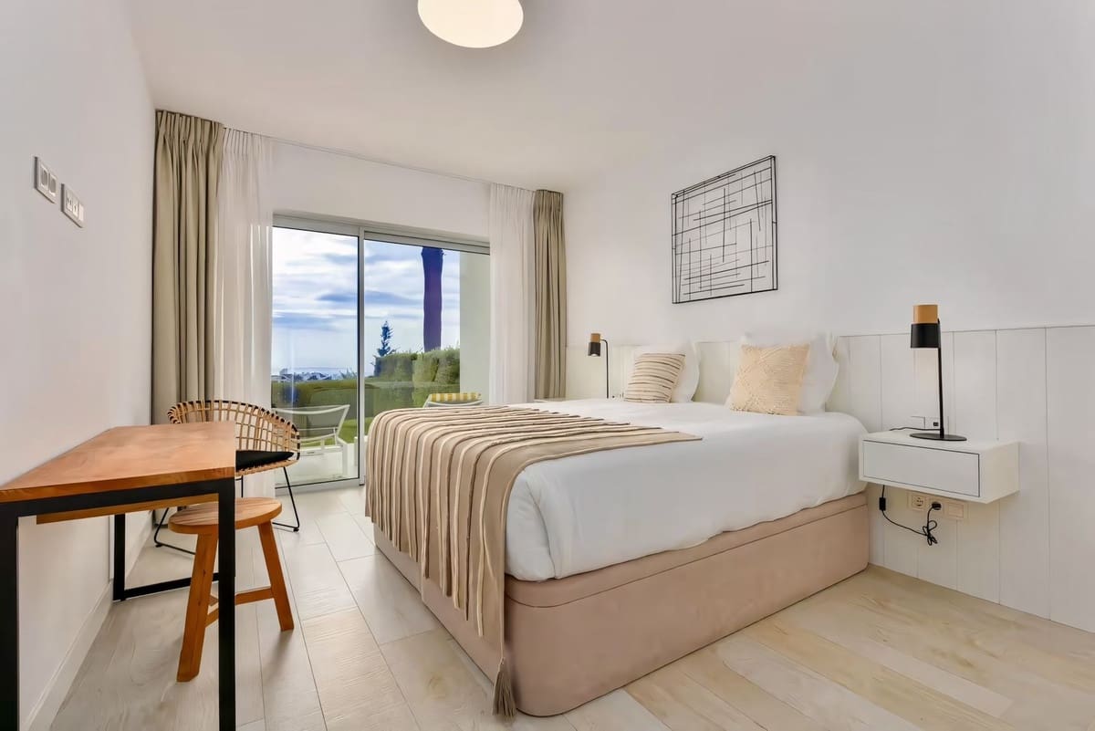 2 slaapkamer Appartement te koop in Casares met garage - € 577.500 (Ref: 9380468)