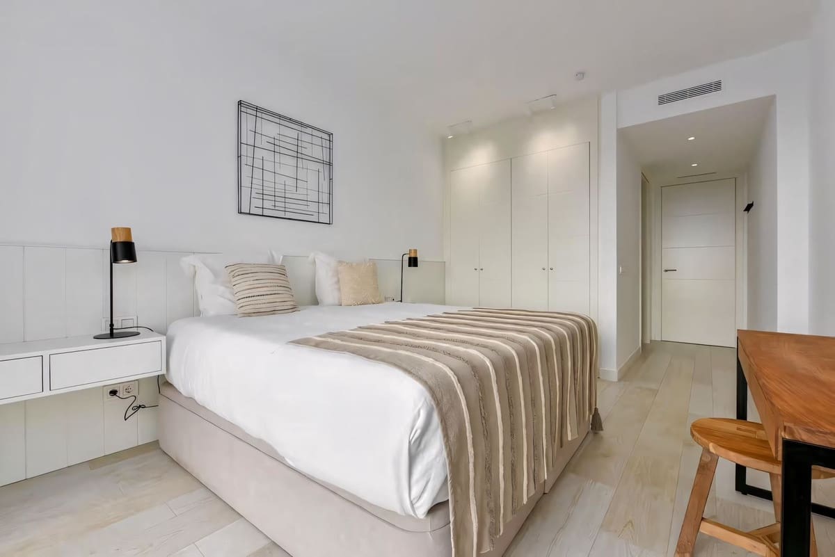2 slaapkamer Appartement te koop in Casares met garage - € 577.500 (Ref: 9380468)