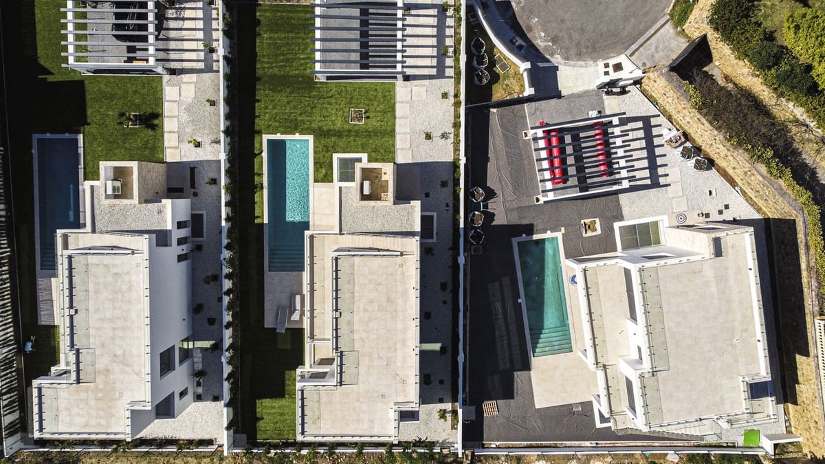 6 sypialnia Willa na sprzedaż w Estepona - 1 950 000 € (Ref: 9380472)