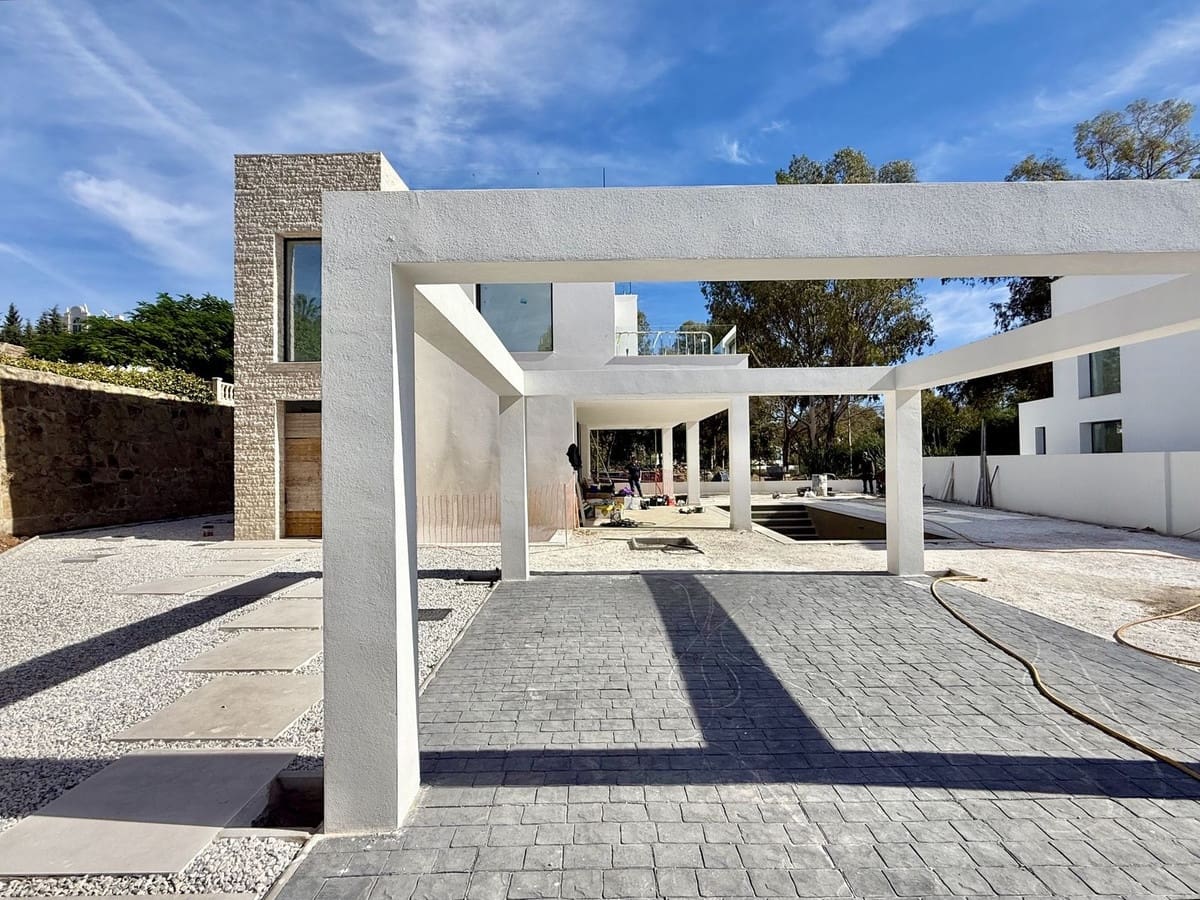 6 sypialnia Willa na sprzedaż w Estepona - 2 100 000 € (Ref: 9380473)