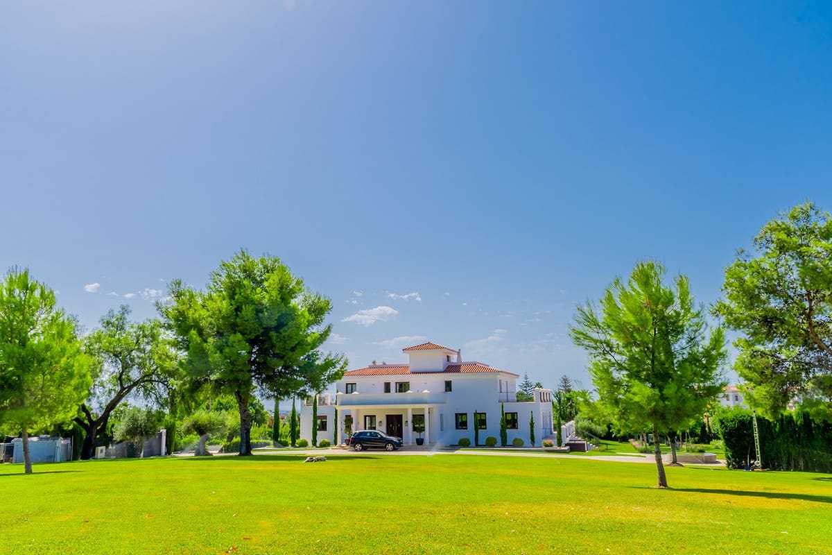5 soverom Villa til salgs i Guadalmina - € 8 450 000 (Ref: 9380474)