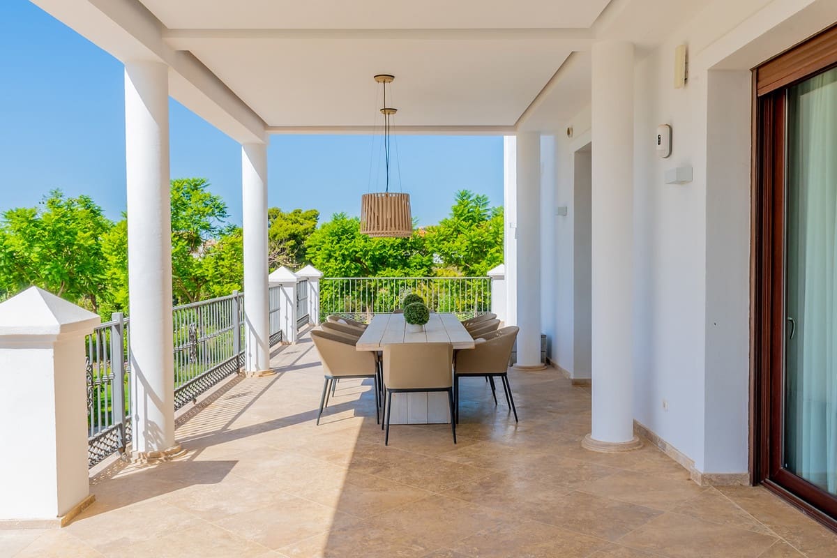 5 soverom Villa til salgs i Guadalmina - € 8 450 000 (Ref: 9380474)