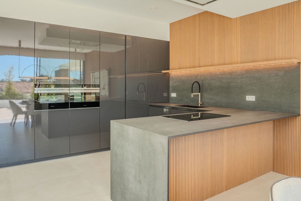 5 sypialnia Willa na sprzedaż w Marbesa - 3 295 000 € (Ref: 9380475)