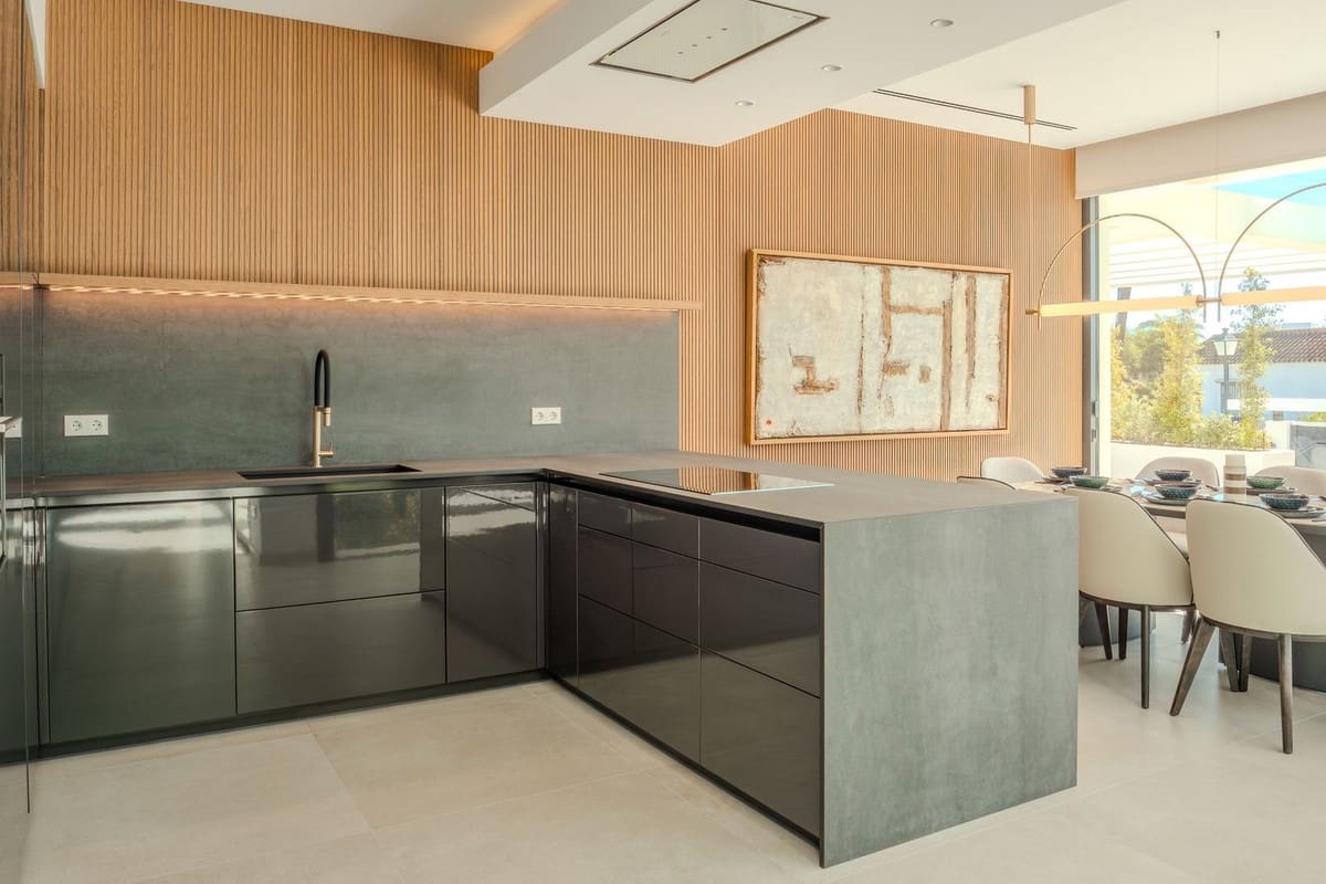 5 sypialnia Willa na sprzedaż w Marbesa - 3 295 000 € (Ref: 9380475)