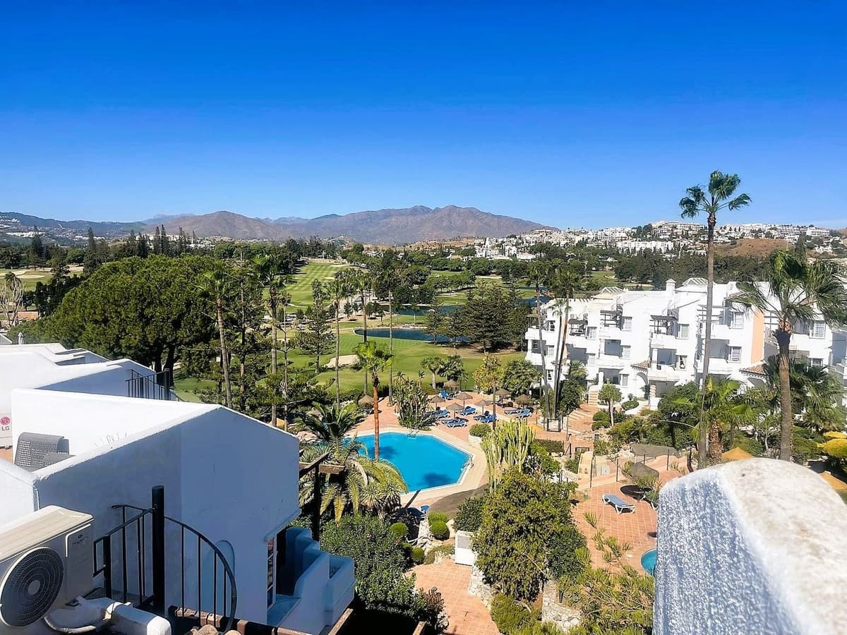 2 bedroom Penthouse for sale in Mijas Golf - € 299,000 (Ref: 9380476)