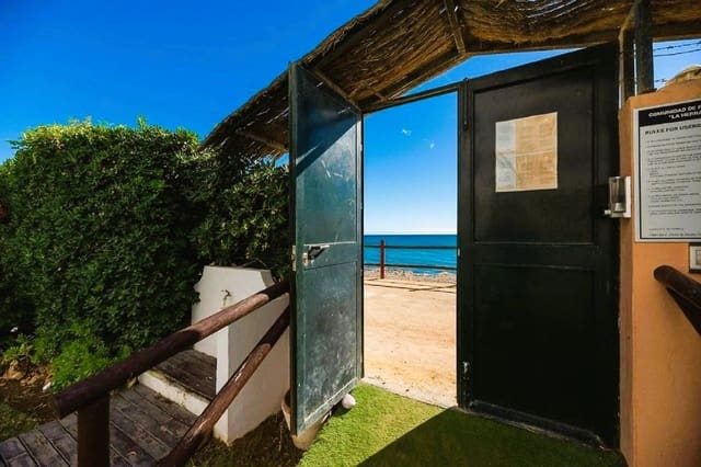 2 soverom Leilighet til salgs i Puerto Banus, Marbella - € 950 000 (Ref: 9380480)