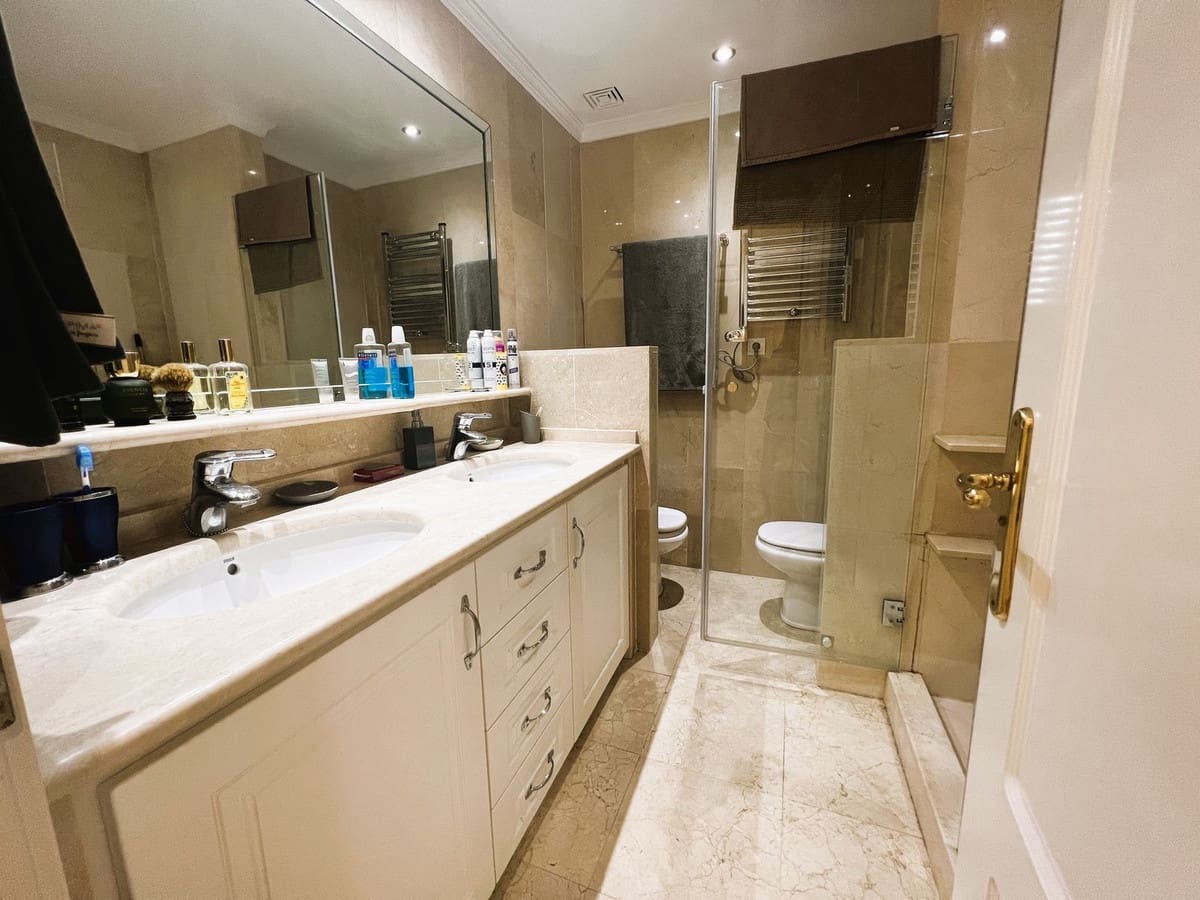 2 soverom Leilighet til salgs i Puerto Banus - € 950 000 (Ref: 9380480)