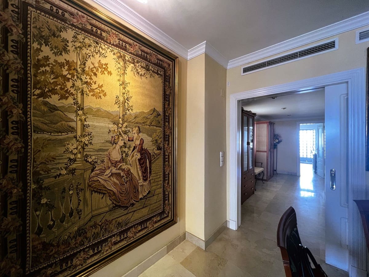 2 soverom Leilighet til salgs i Puerto Banus - € 950 000 (Ref: 9380480)