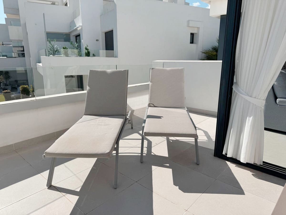 3 makuuhuone Kattohuoneisto myytävänä paikassa Estepona - 649 000 € (Ref: 9380481)