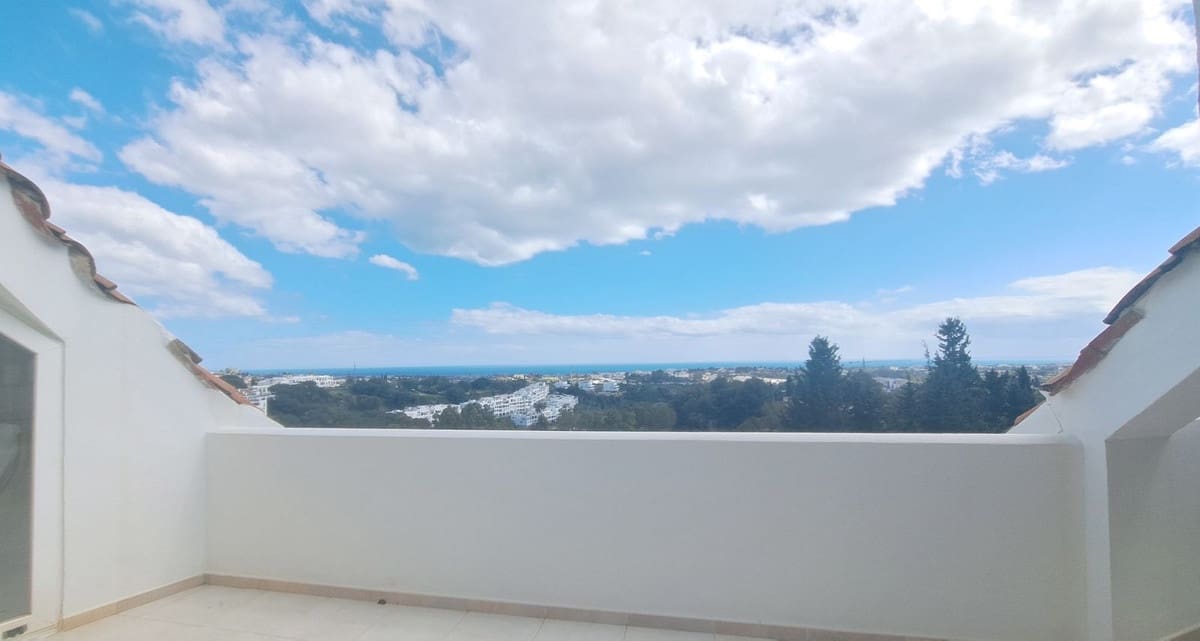 Chalet de 6 habitaciones en La Quinta en venta - 2.850.000 € (Ref: 9380482)