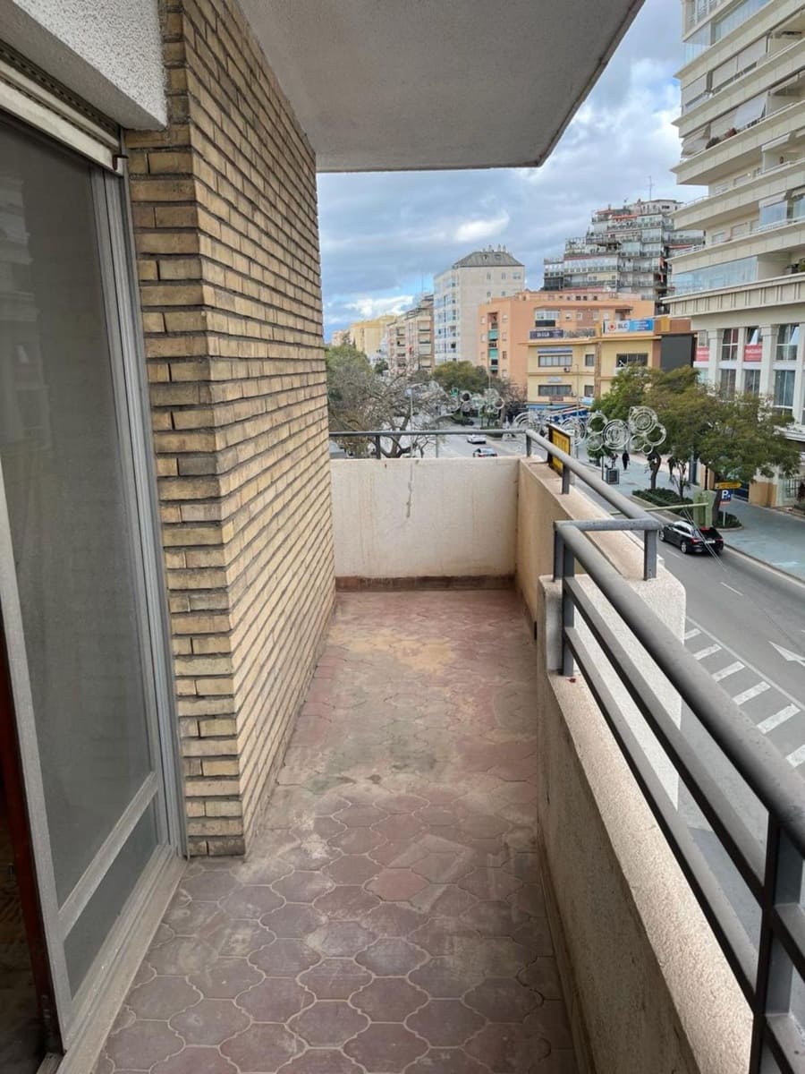 3 bedroom Apartment for sale in Marbella - € 530,000 (Ref: 9380487)