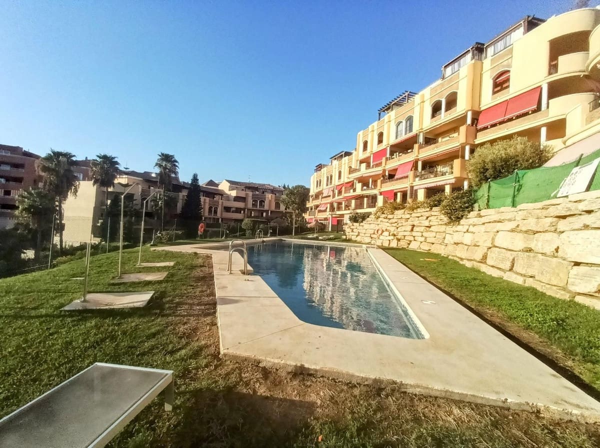 2 sovrum Lägenhet till salu i Riviera del Sol - 298 000 € (Ref: 9380488)