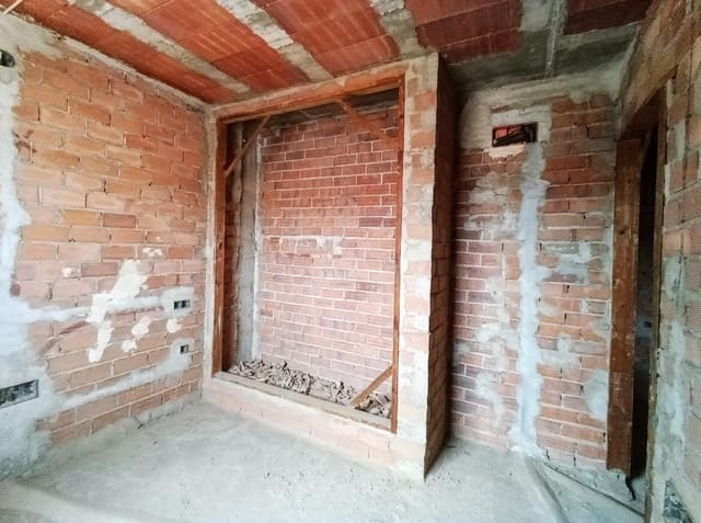 5 makuuhuone Omakotitalo myytävänä paikassa Castillo Sohail, Fuengirola - 533 000 € (Ref: 9380492)