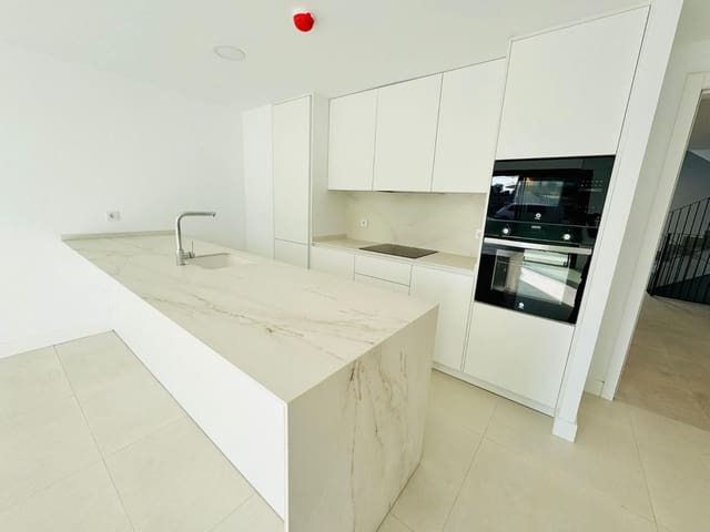 2 slaapkamer Appartement te koop in Castillo Sohail, Fuengirola - € 607.000 (Ref: 9380493)