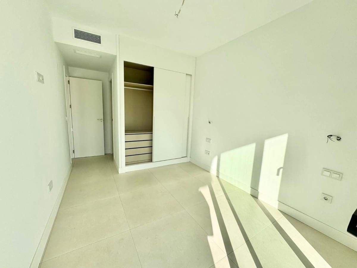 2 makuuhuone Huoneisto myytävänä paikassa Fuengirola - 607 000 € (Ref: 9380493)