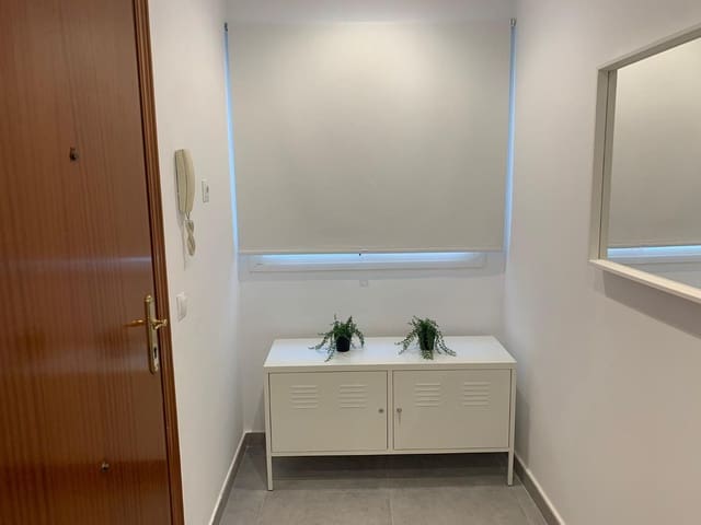 4 bedroom Studio for sale in San Pedro de Alcántara Pueblo, Marbella - € 500,000 (Ref: 9380496)