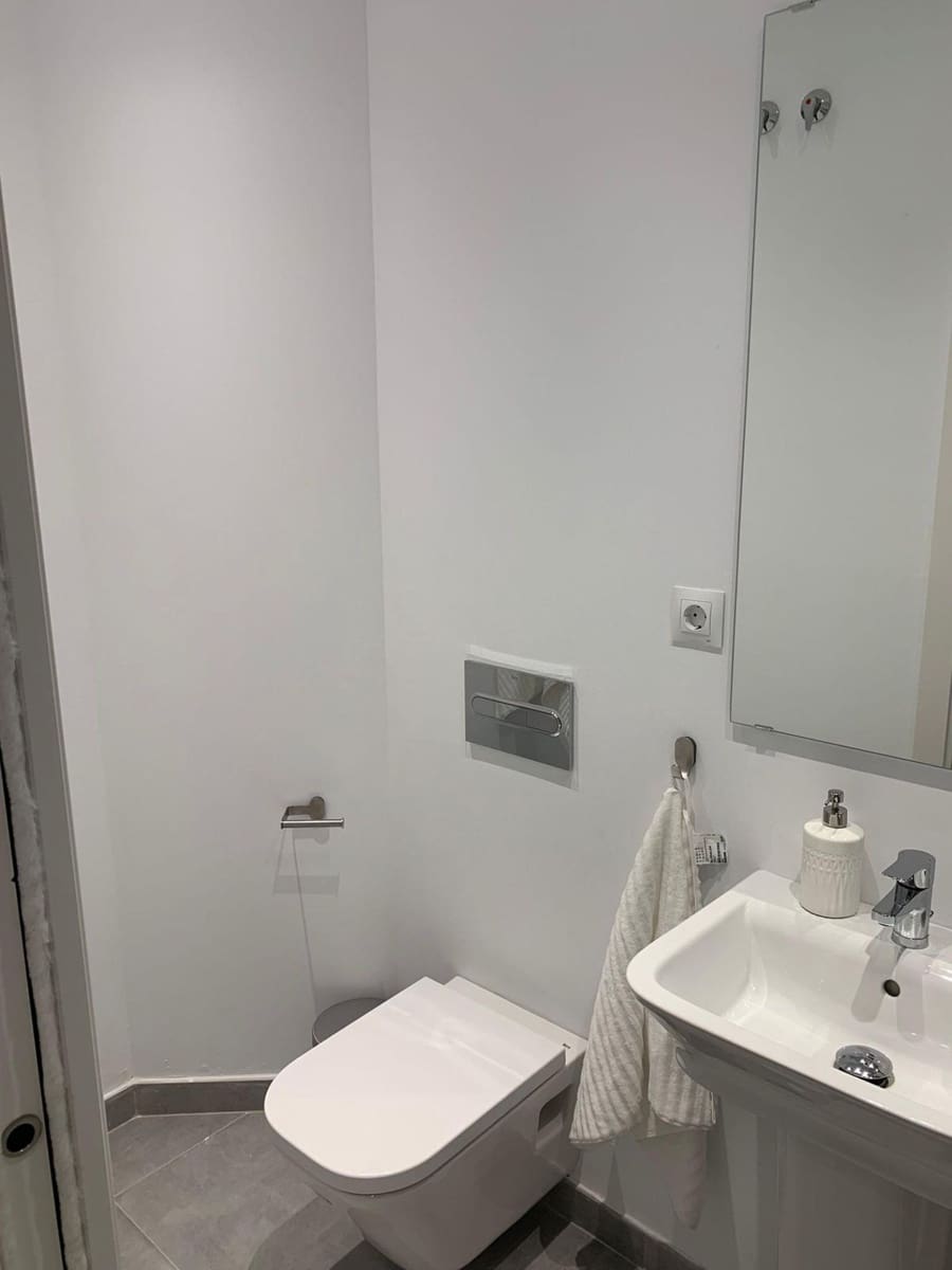 4 bedroom Studio for sale in San Pedro de Alcantara - € 500,000 (Ref: 9380496)