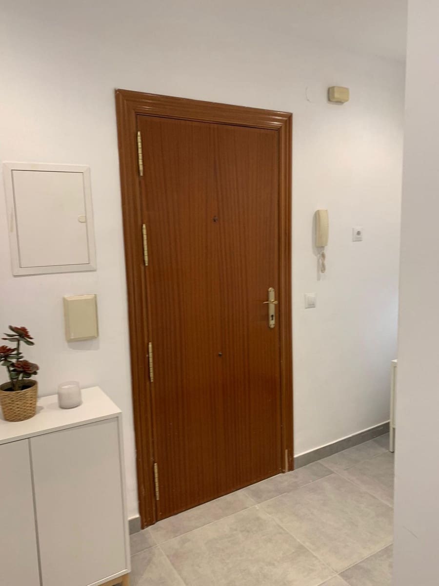 4 bedroom Studio for sale in San Pedro de Alcantara - € 500,000 (Ref: 9380496)